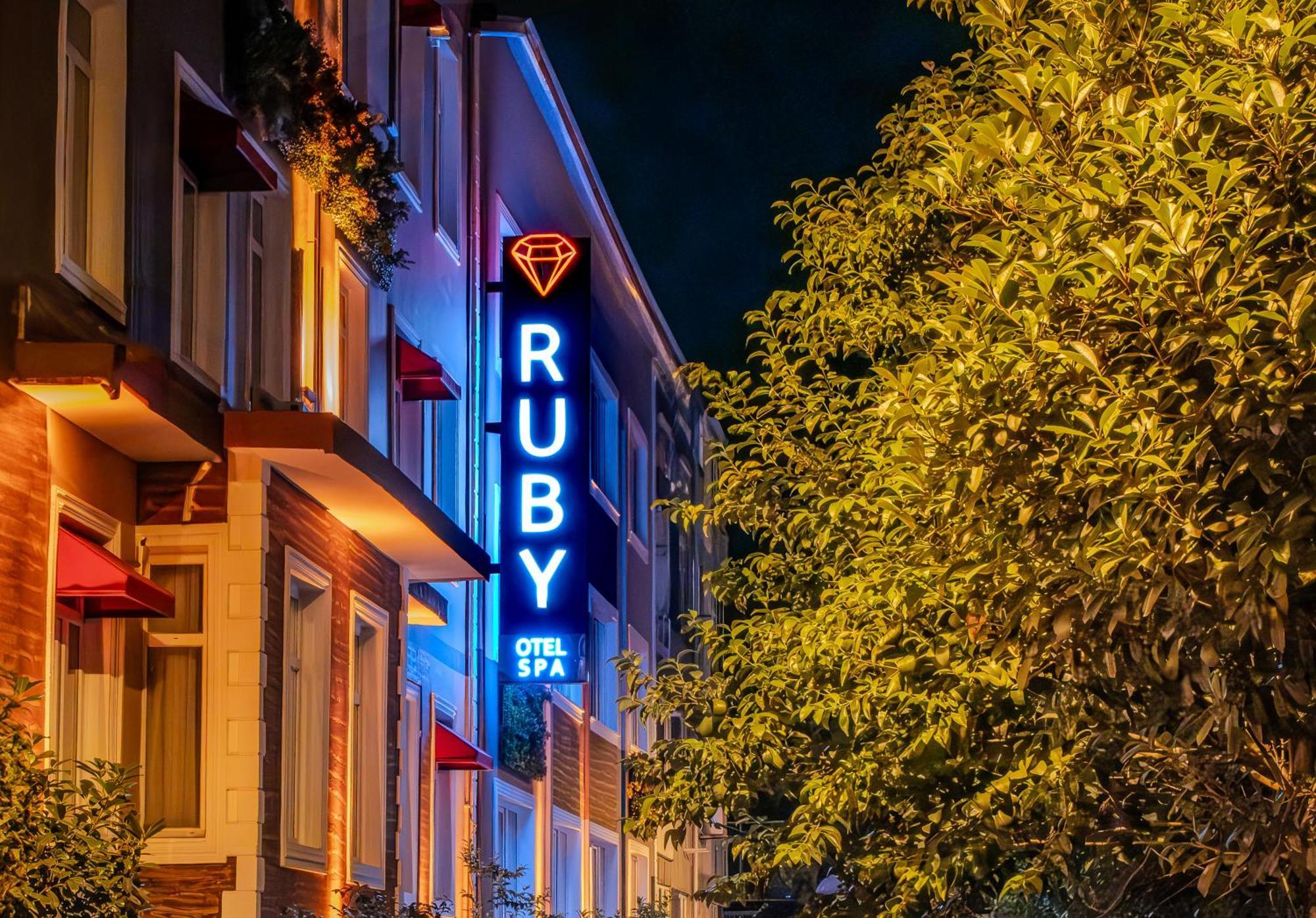 Ruby Hotel Истанбул Екстериор снимка
